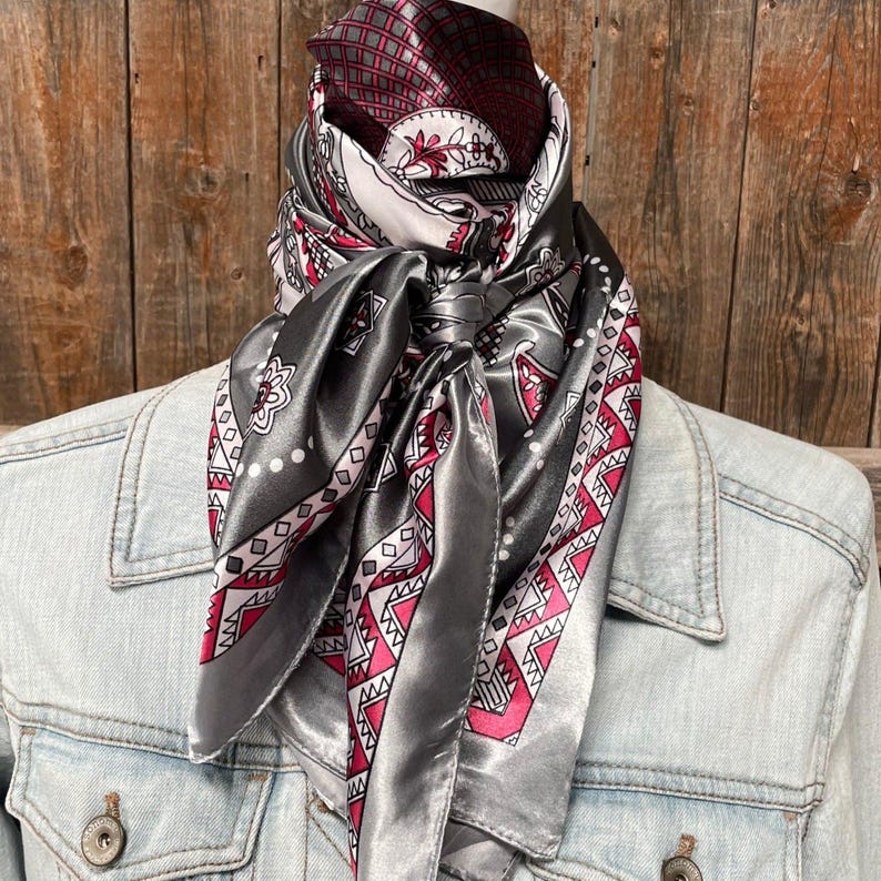 Gray & Pink Wild Rag