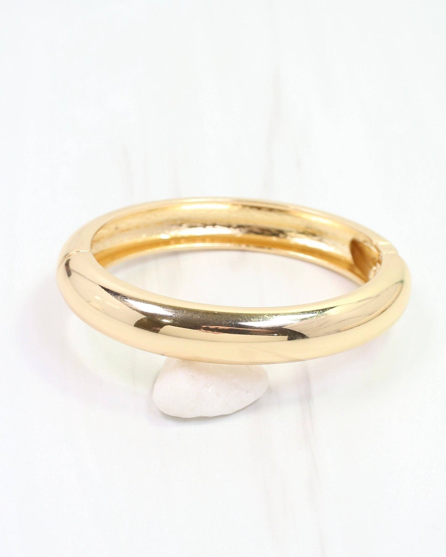 Harlow Hinged Bangle Bracelet Shiny Gold