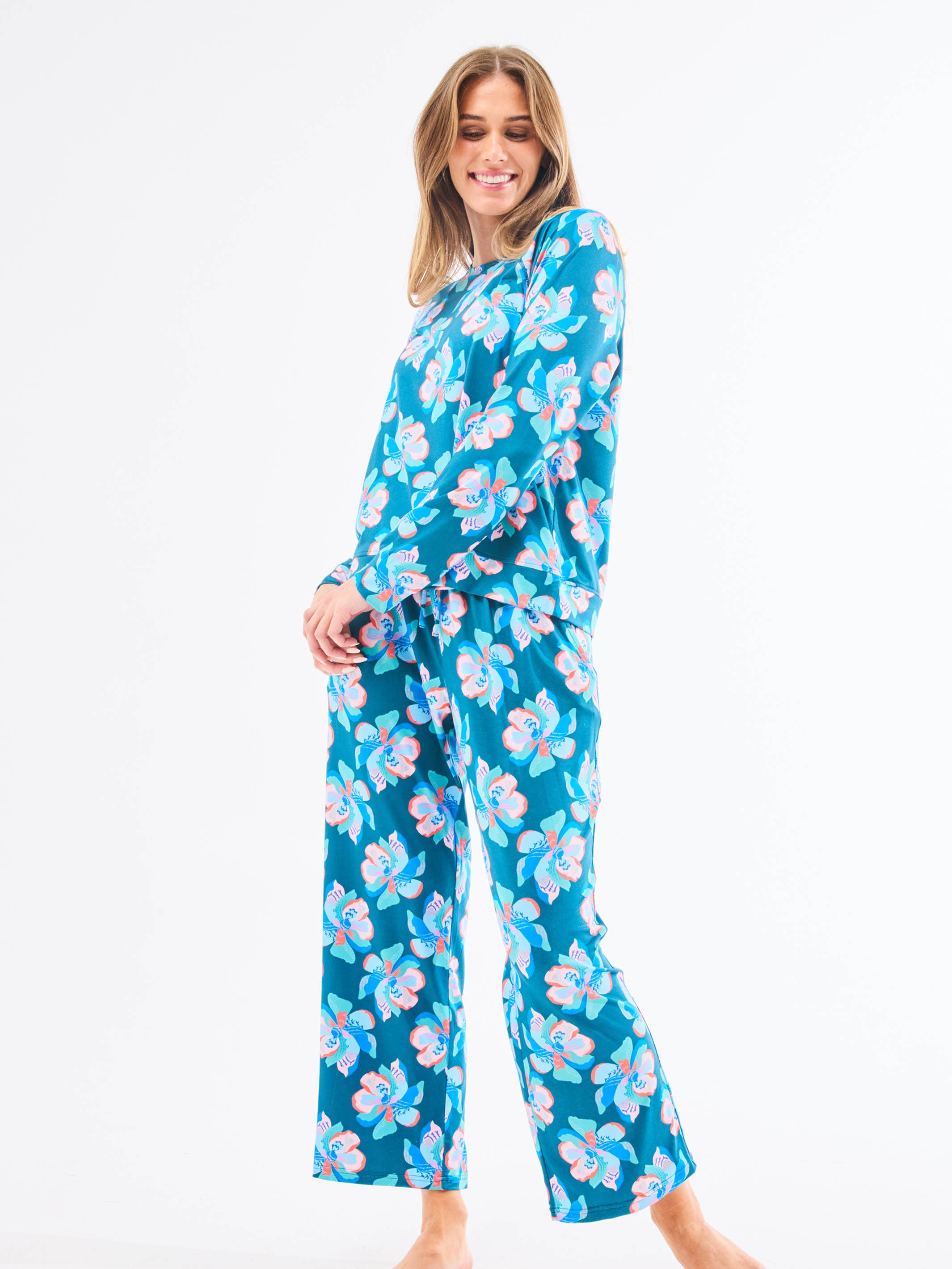 Women's Annie Pajama Pants Set | Center Stage Green