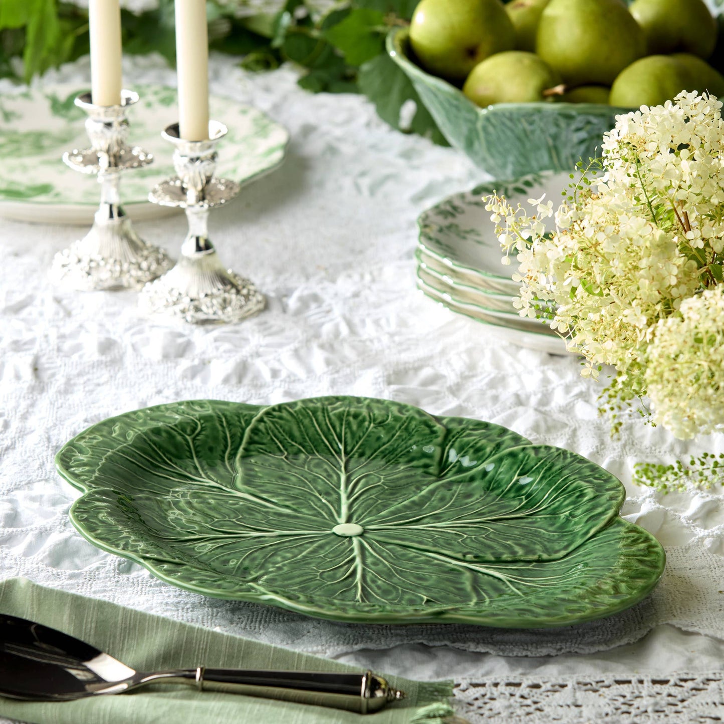 Le Jardin Cabbage 3-D Oval Platter 17in x 12.5in