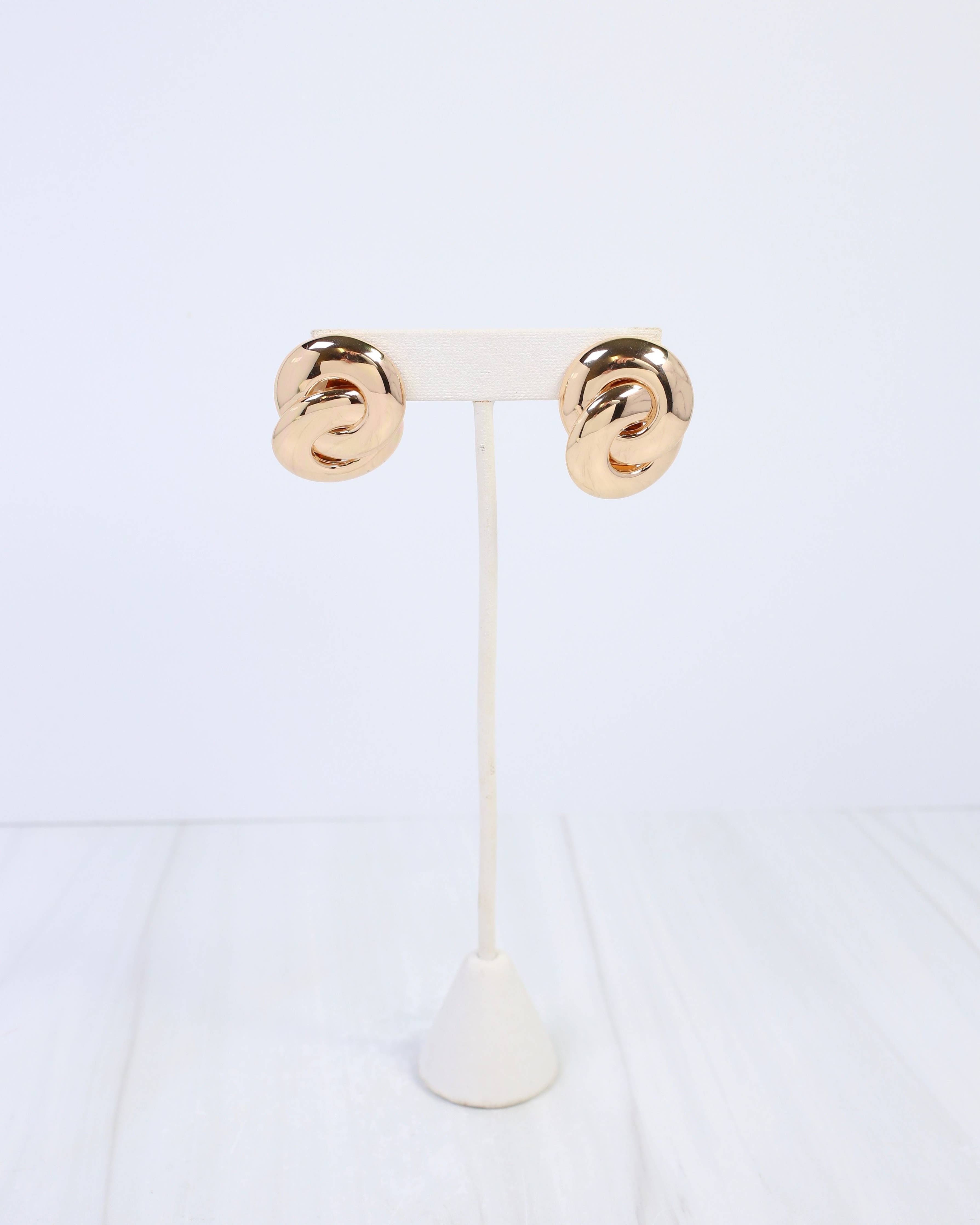 Crown Point Double Link Earring Gold